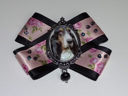 Brosche Basset Bracke